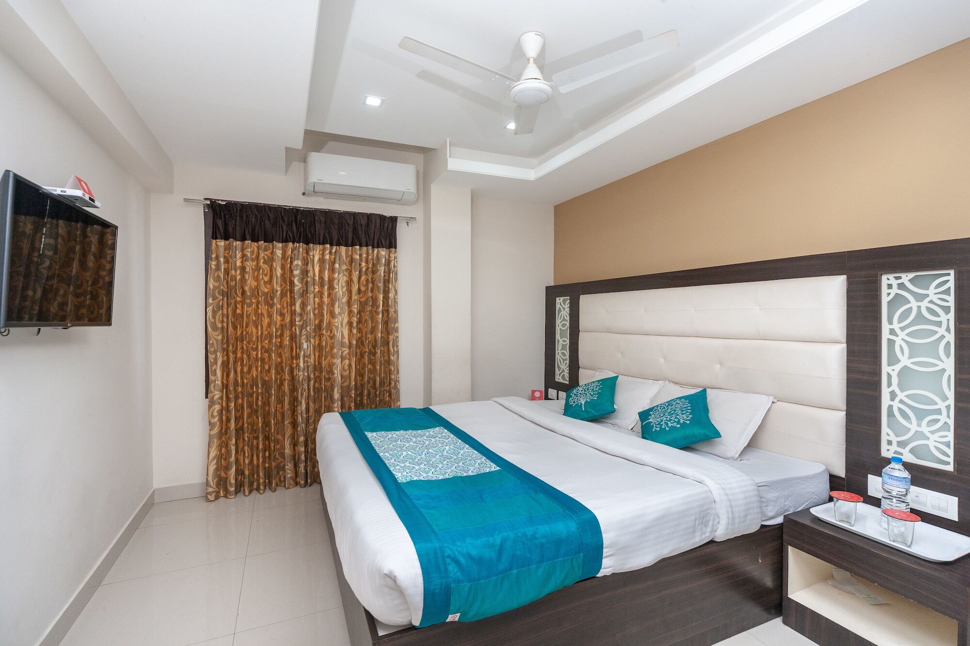 Sri Guru Inn By Omatra Coimbatore Exterior photo