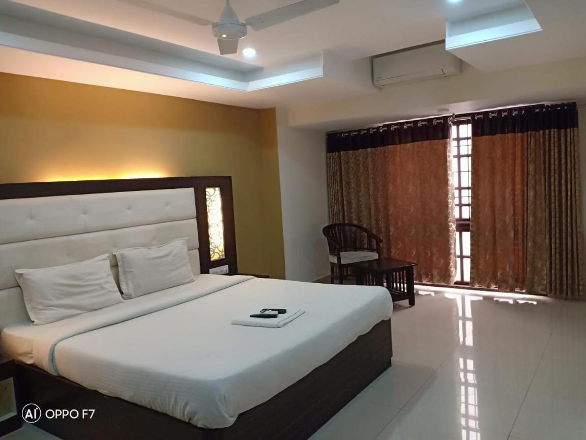 Sri Guru Inn By Omatra Coimbatore Exterior photo